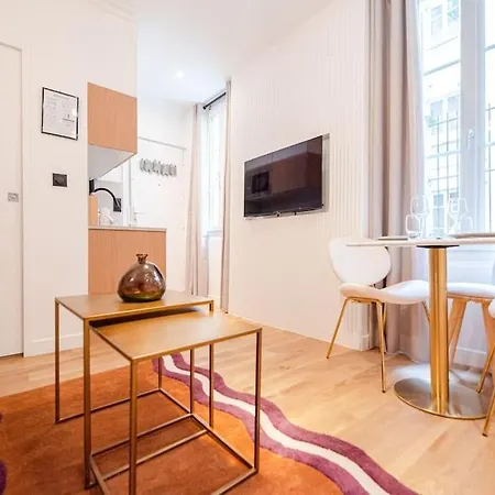 Exposition - Eiffel Tower * パリ